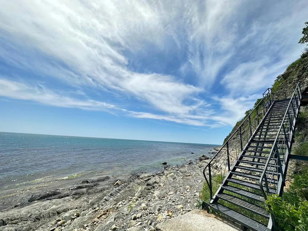 Панорамные апартаменты с террасой и видом на море