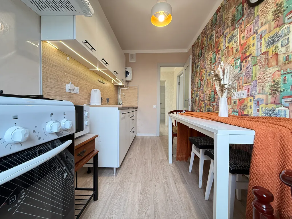 2 комнатная квартира пляж в 5 минутах езды. Парк Победы, Херсонес