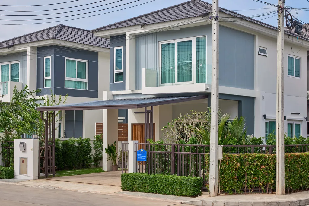 Новая luxury-вилла с шикарным панорамным бассейном