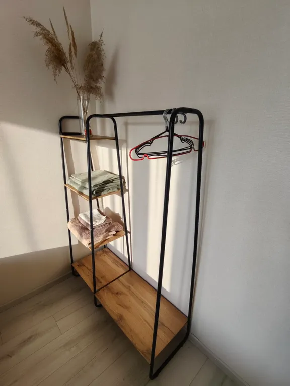 Современная евродвухкомнатная квартира с отдельной спальней в центре