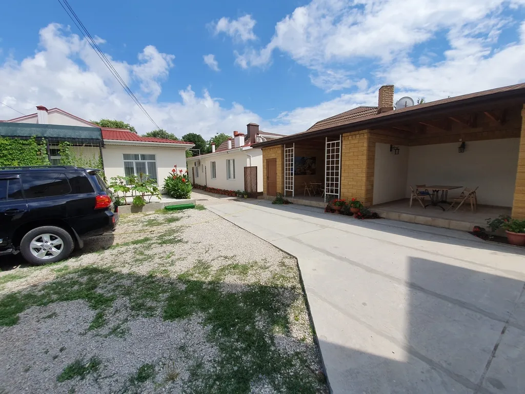 Жилье со своей кухней в частном секторе возле кинотеатра ракета