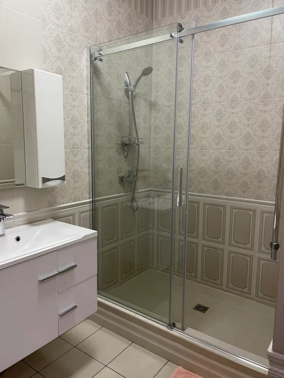 Квартира с видом на горы, в центре города