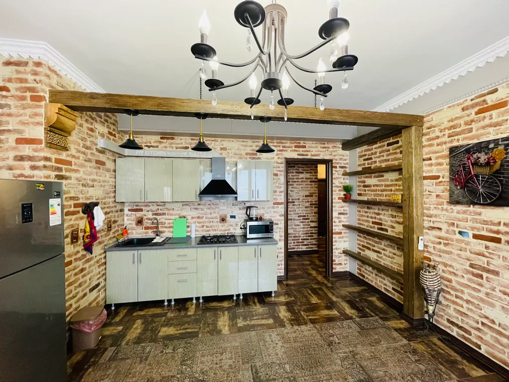 Уютная квартира с хорошим расположением