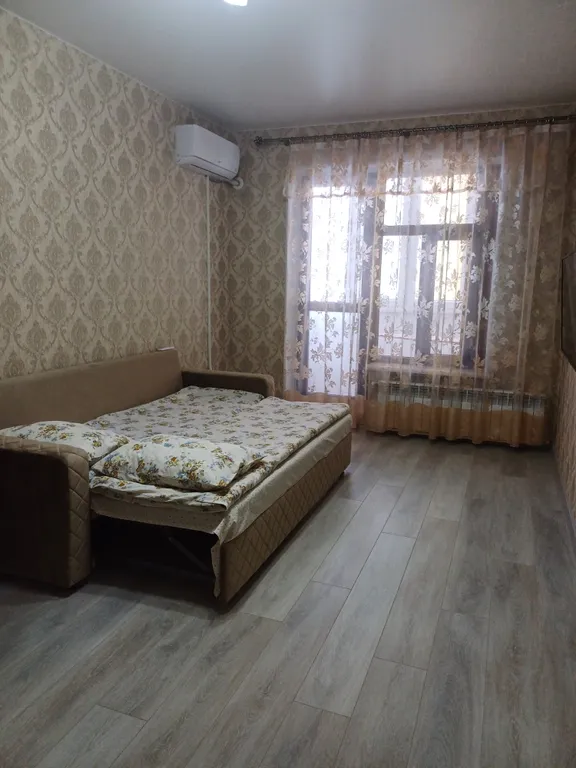 Уютная квартира с видом на горы, покрытые лесом