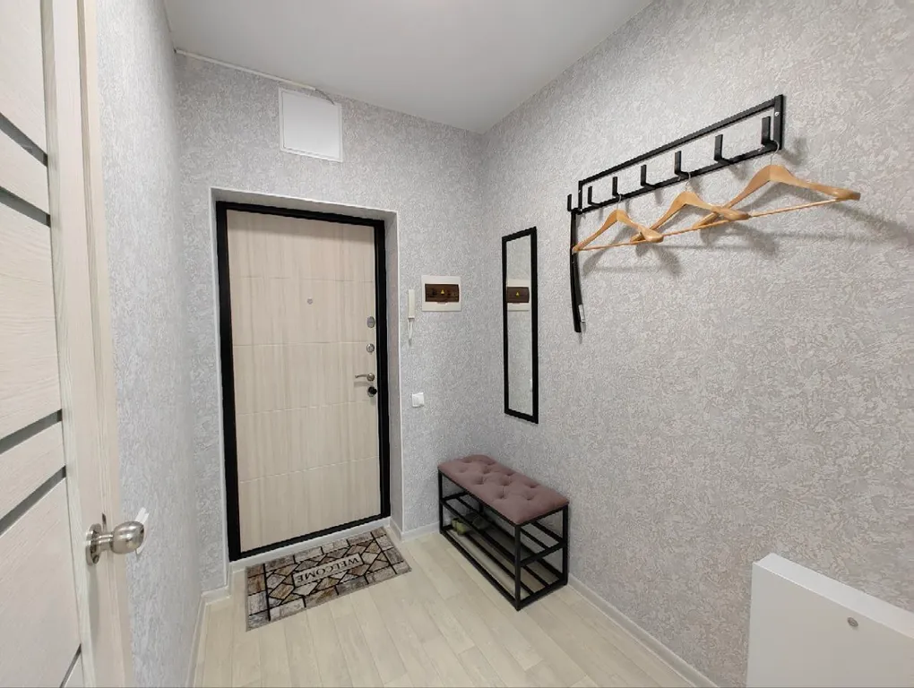 2к квартира на Ивана Захарова