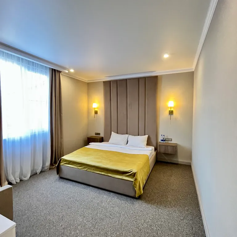 Коттедж с бассейном и баней