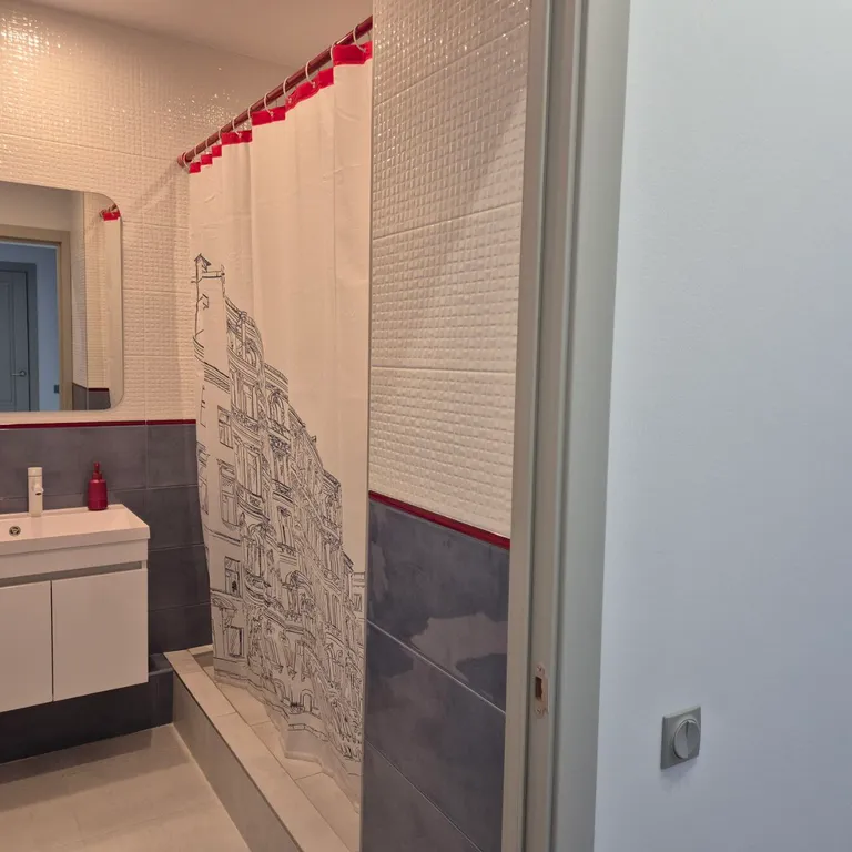 Квартира рядом с парком и метро