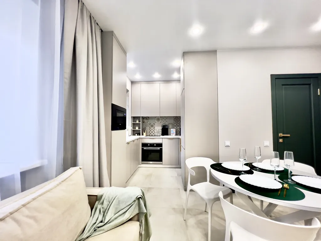 Апартаменты на Тюменском Арбате с видом на Бульвар Дзержинского