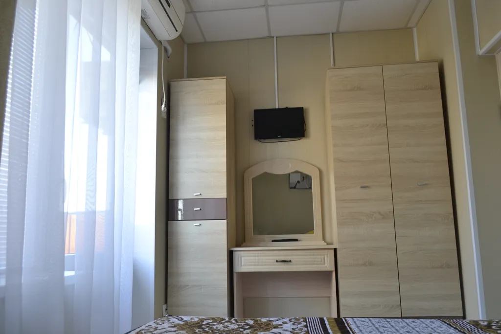 Квартира Квартира 4-х местный 2-х комнатный номер — Кучугуры