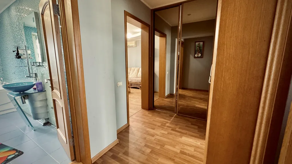 2-комнатная квартира в центре города с сауной и джакузи