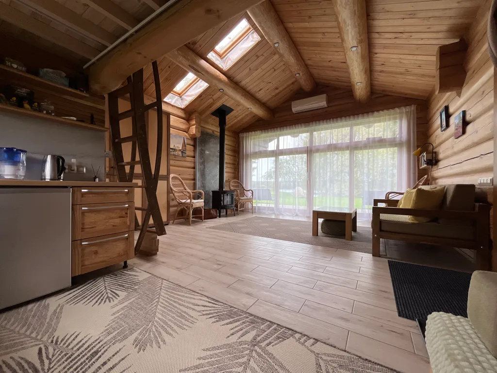 Дом у озера