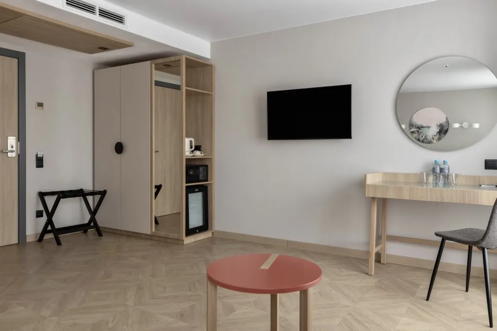 Улучшенный двухместный номер