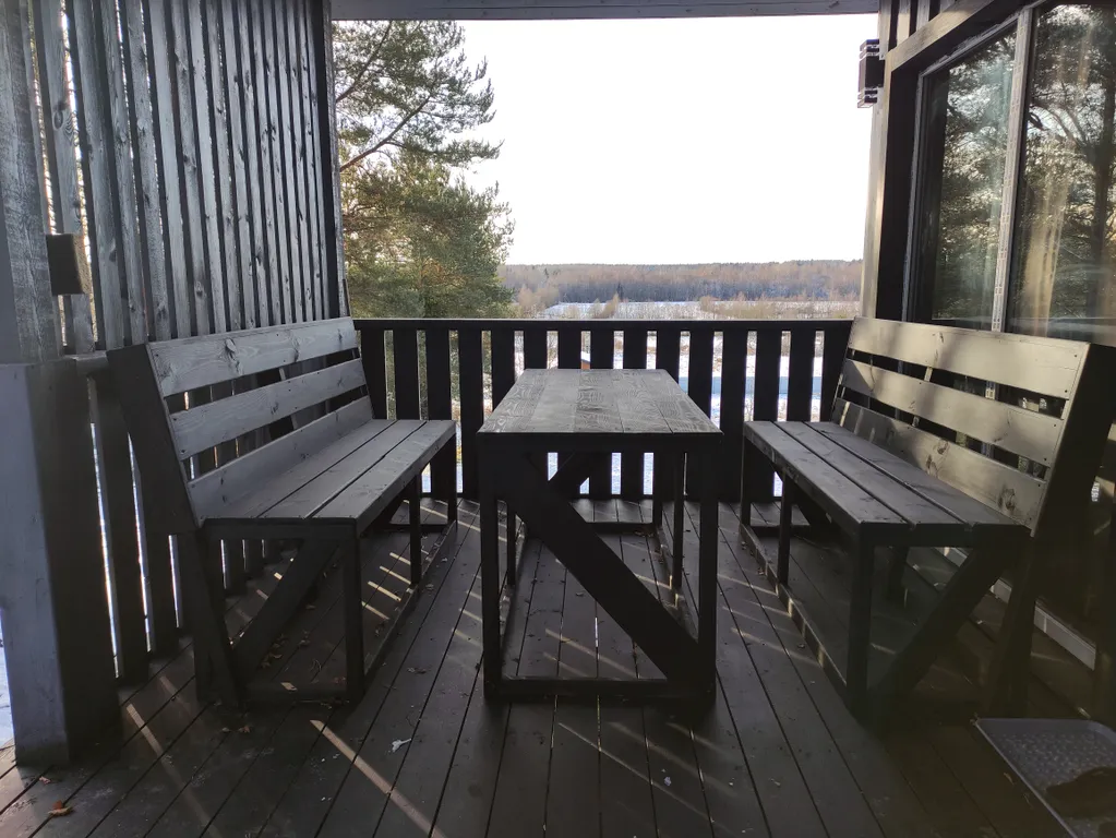 Коттедж Уютный дом с бассейном — Приморск