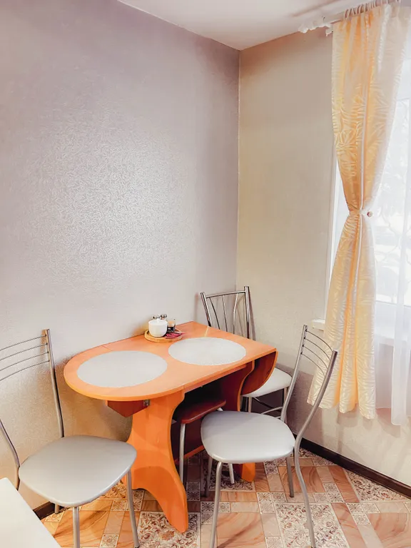 Светлая двухкомнатная квартира