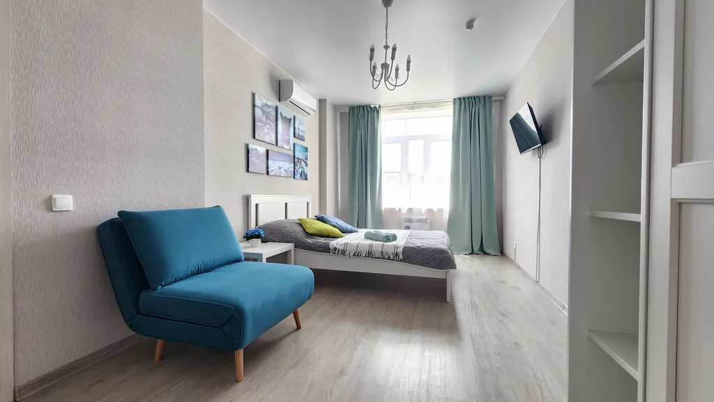 Двушка с видом на детскую площадку