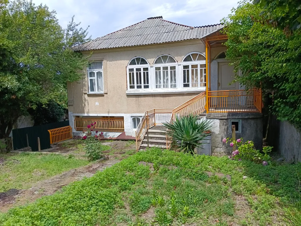 Дом в тихом месте г. Сухум