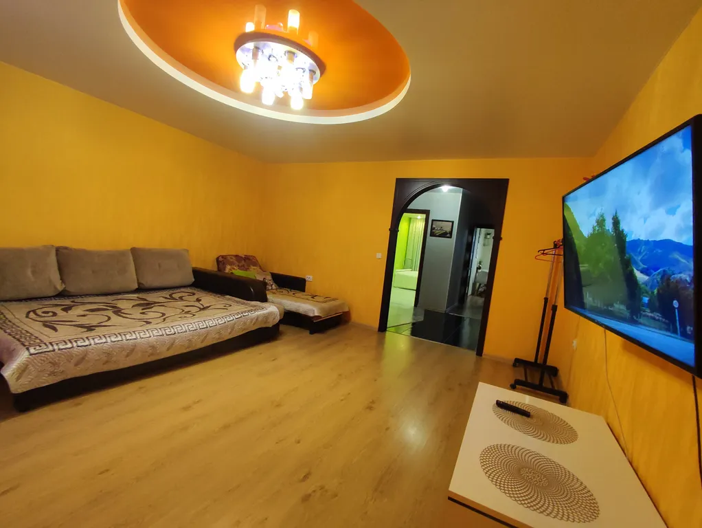 Просторная квартира в центре, рядом площадь Победы, тц гиппо, корона