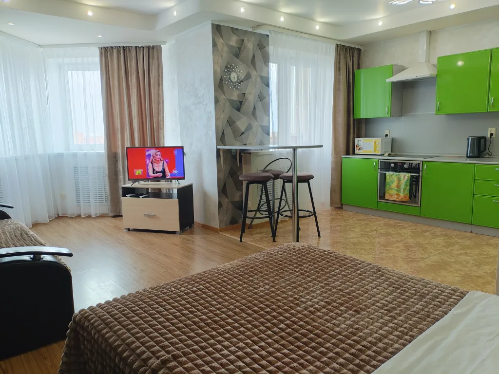 Студия с видом на Волгу