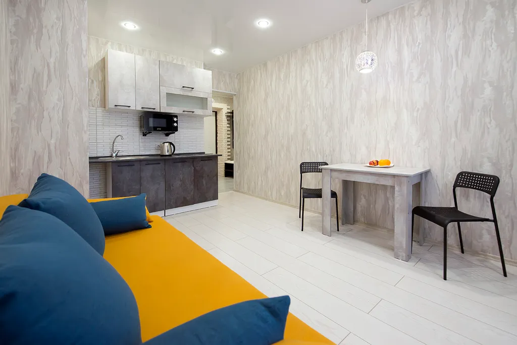 Евродвушка у Ледового дворца, стадиона Локомотив и вокзала