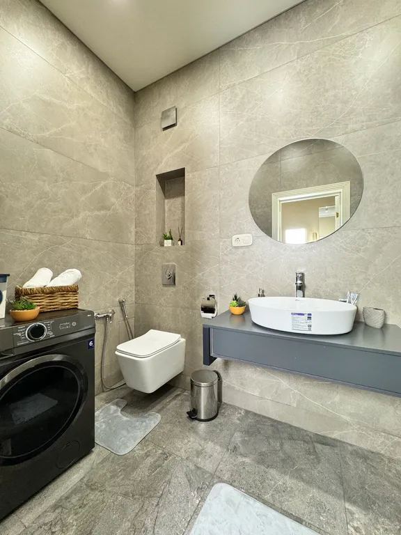 Евродвушка в ЖК Комфорт Сити с видом на горы, рядом с ТЦ MEGA