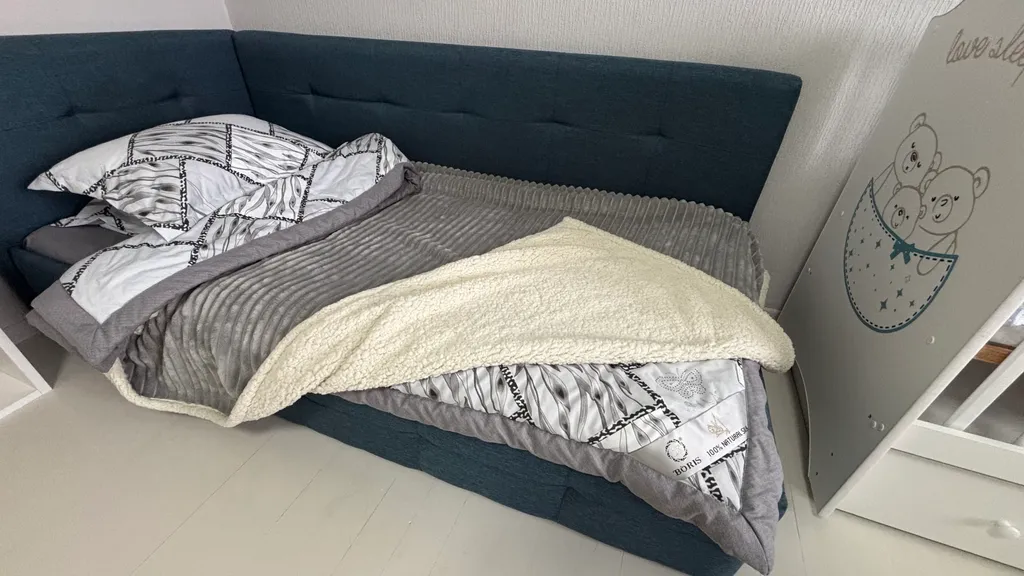 Дом в Анапе с банным чаном для дружной компании в окружении сада