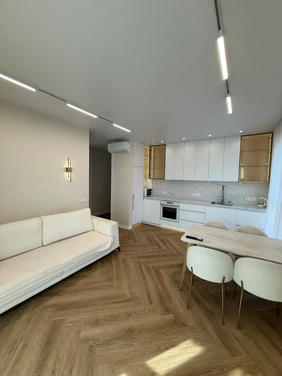 Дизайнерская квартира вблизи центра