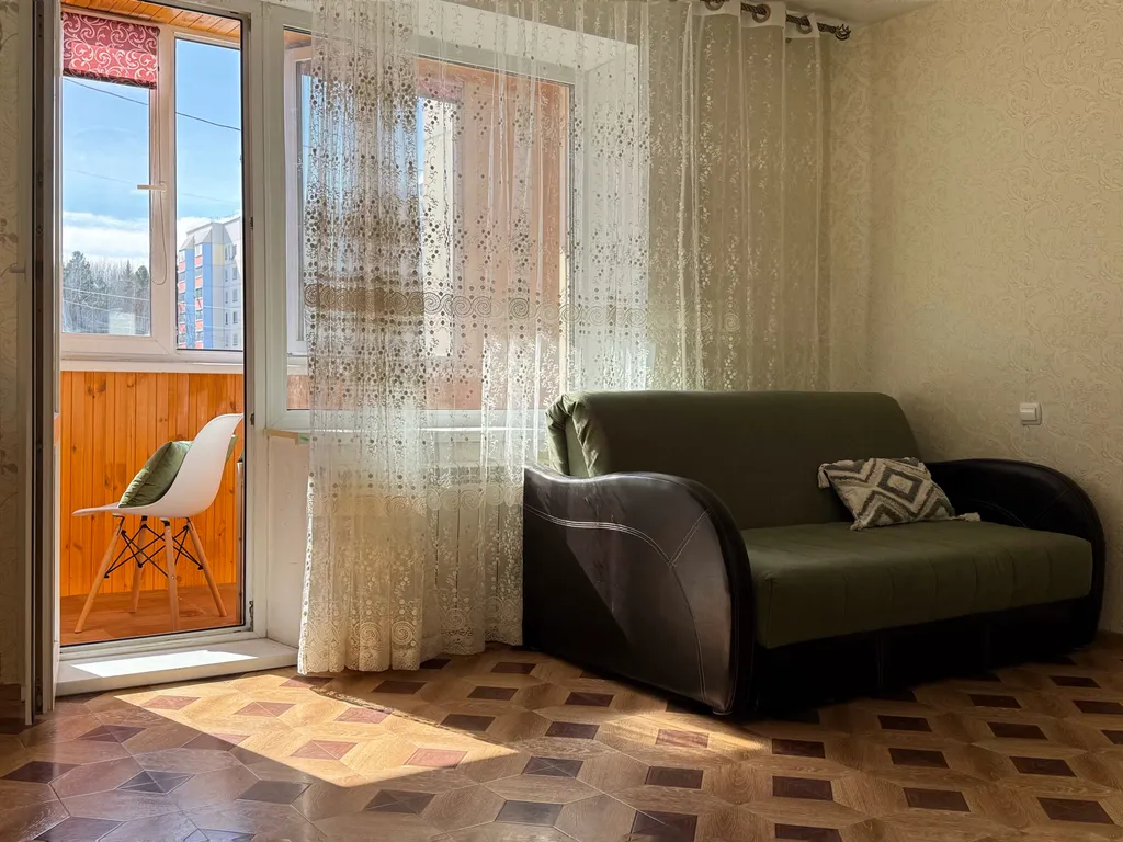 Квартира рядом с СШ Атлант в районе окружной больницы