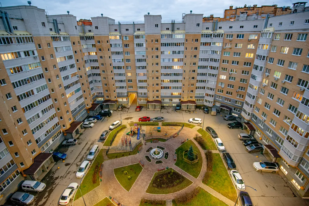 В тихом районе с удобной кроватью, гостиничный сервис, бесконтактно