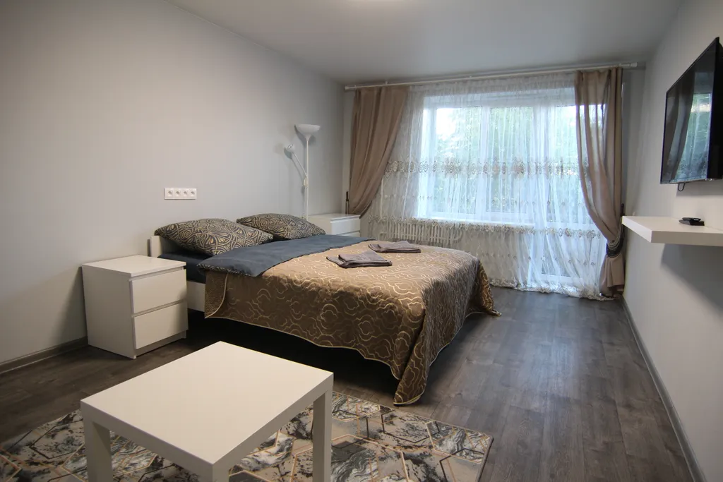 Однокомнатная квартира класса люкс недалеко от центра города