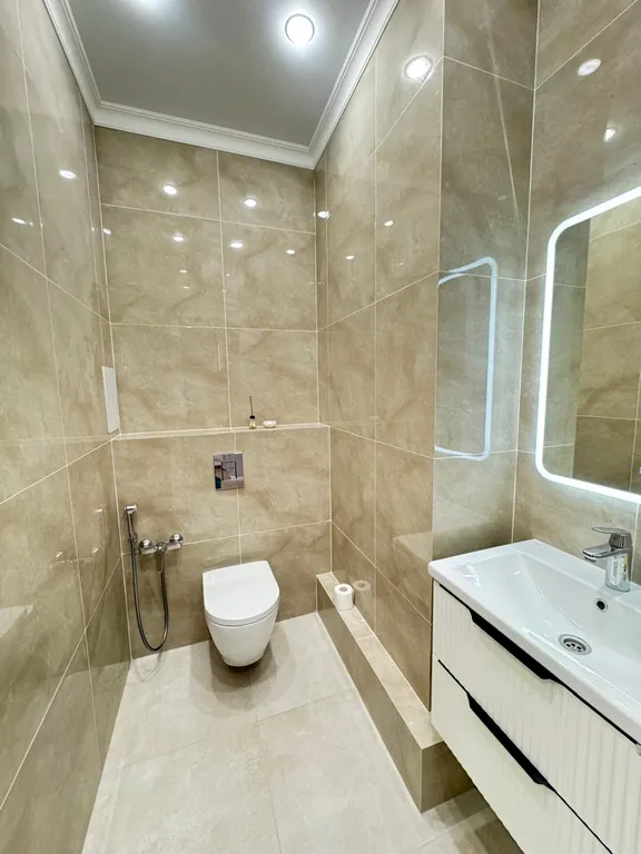 Полноценная двухкомнатная квартира вблизи Хан шатыра