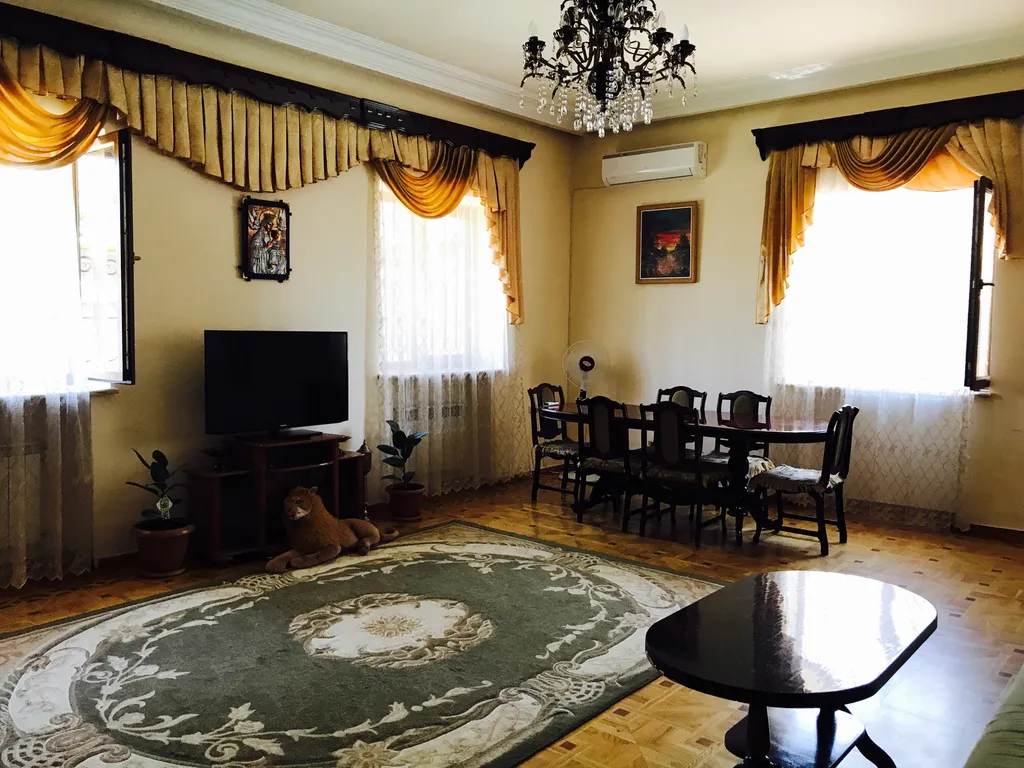 Вилли с бассейном