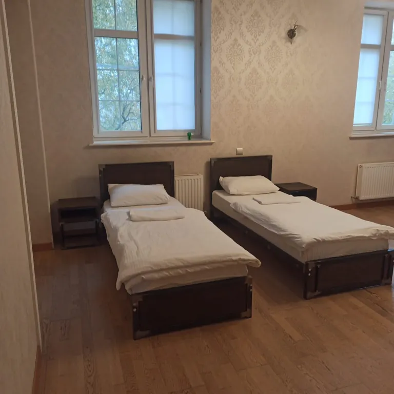 10-комнатный Дом