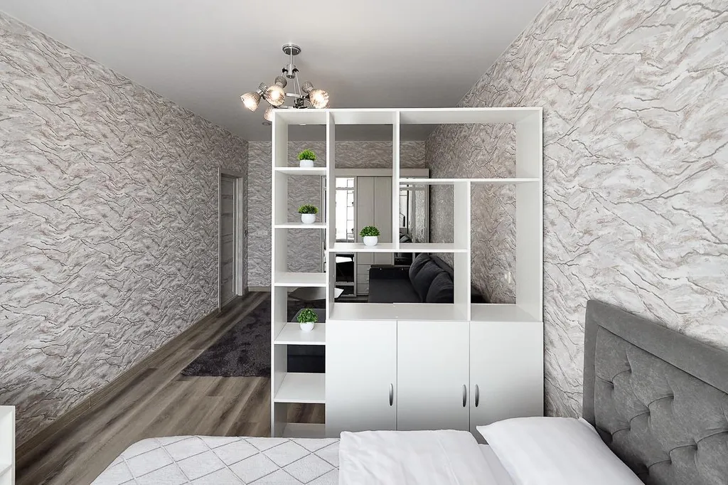 Светлые тёплые апартаменты с видом на горы и город