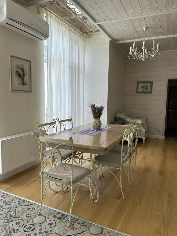 Двухуровневые апартаменты Прованс на круче