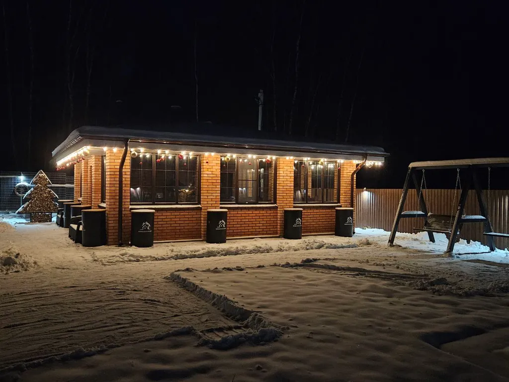 Дом, баня, чан, отапливаемая беседка