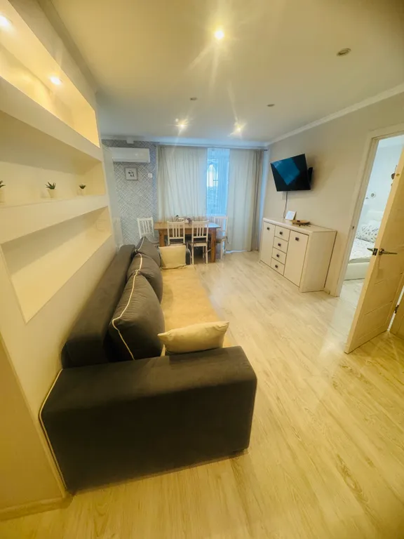 Уютная квартира в центре с кондиционером и бойлером