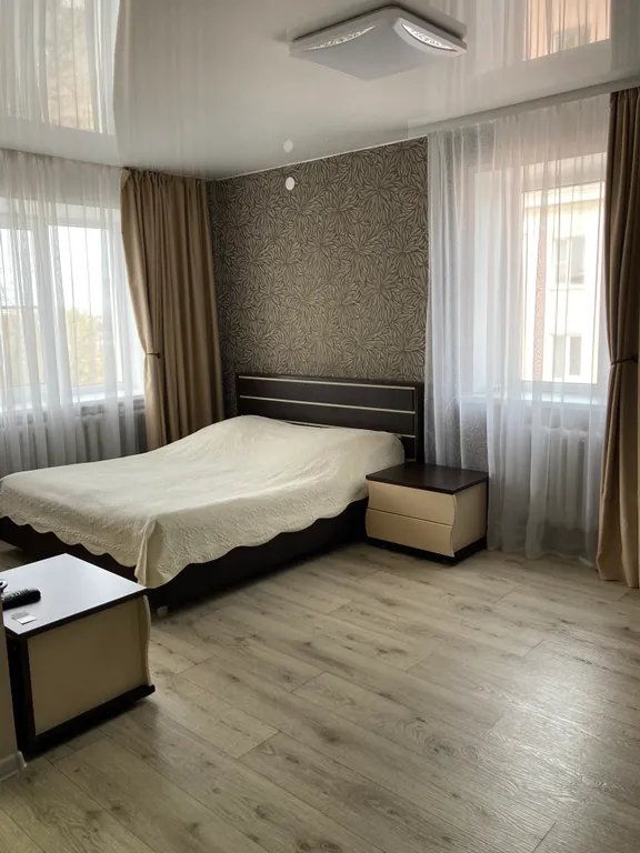 Апартаменты на площади Ленина