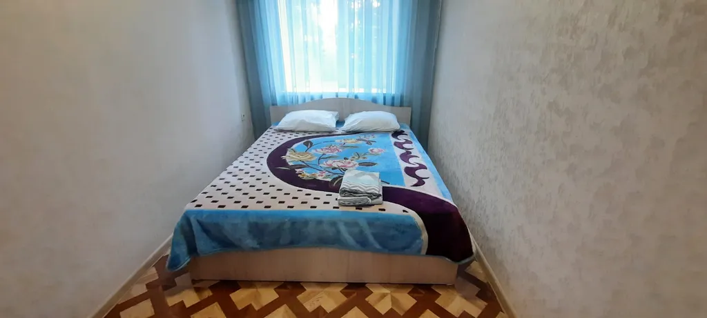 Хорошая 2-комнатная квартира возле вокзала