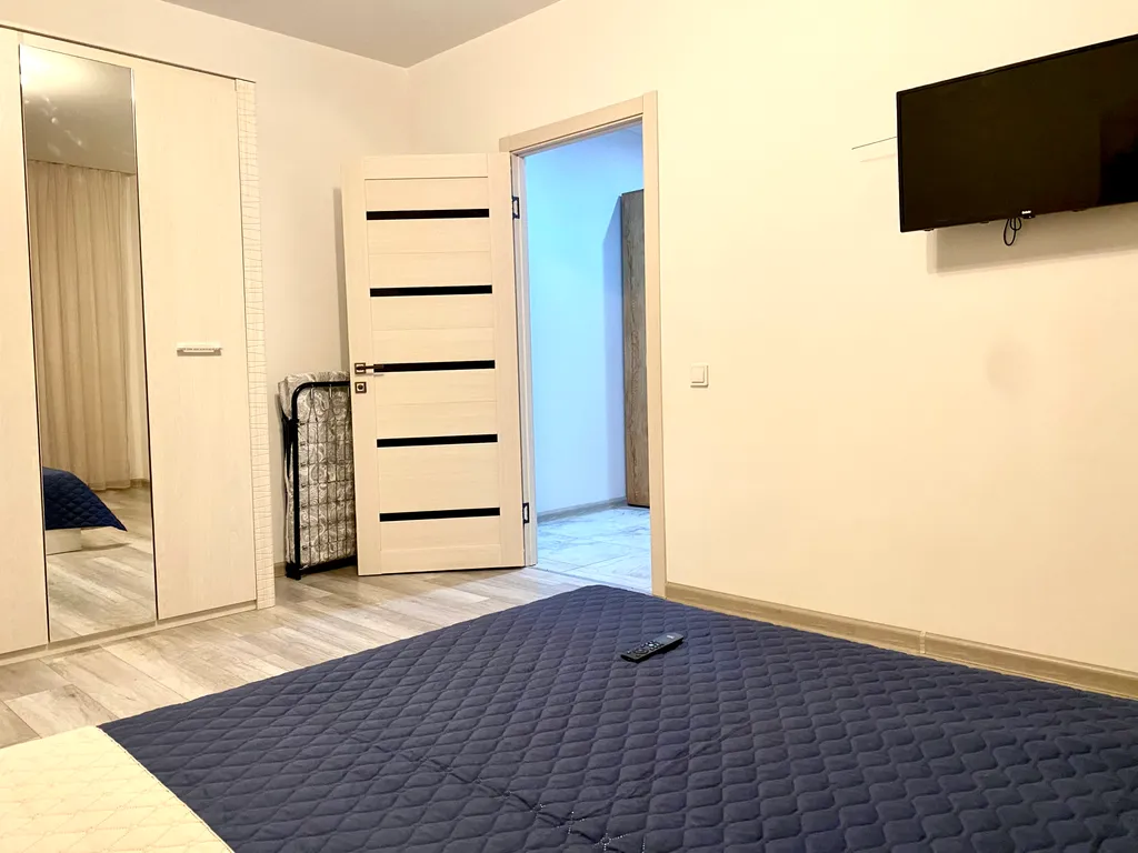 Панорамный огромный 2-х комнатный номер в новом ЖК, парковка