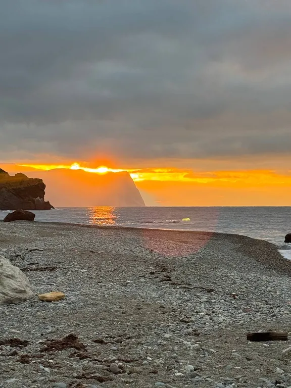 Квартира Мансардная квартира-студия в доме из сруба — Севастополь