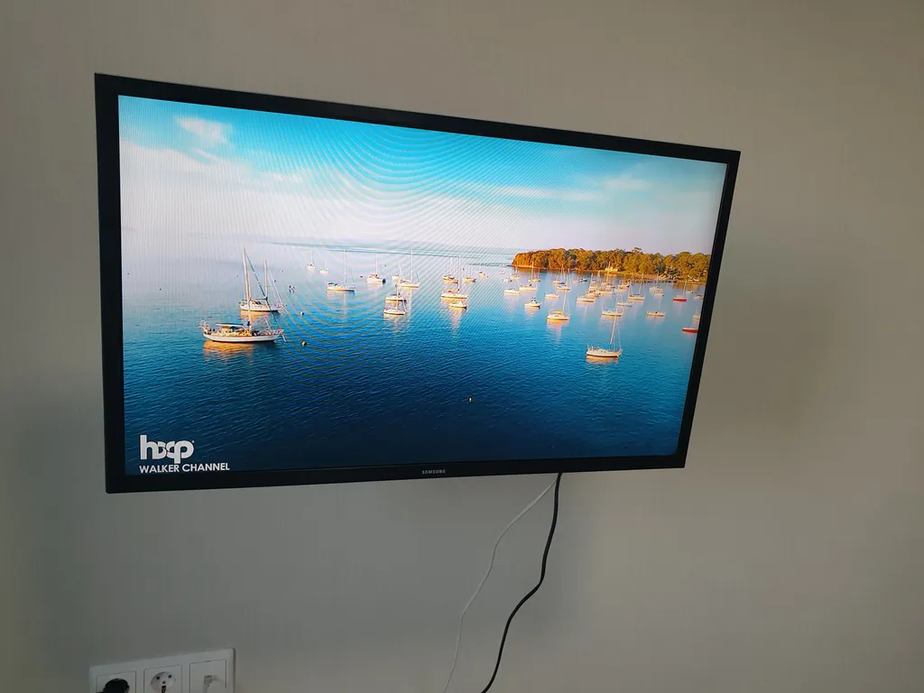 Современная студия с бесконтактным заселением