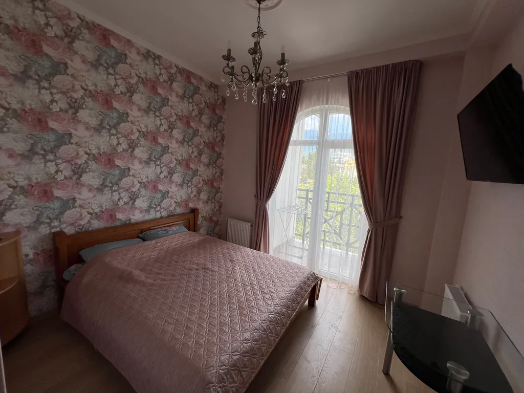 Шикарная квартира в центре города с видом на море