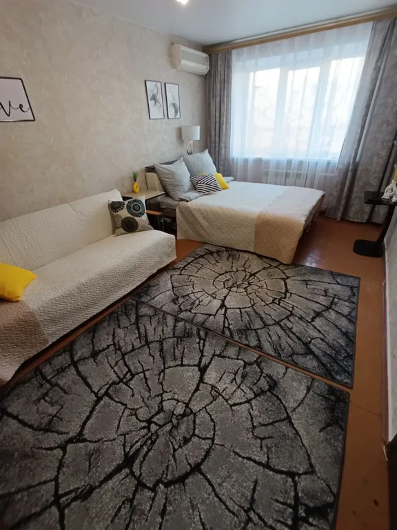 Уютная однокомнатная квартира в центре Ильичевского района.