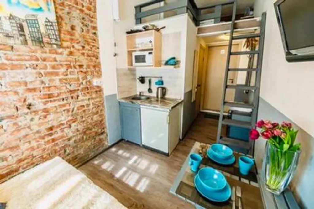 Квартира Квартира Уютная двухуровневая студия в центре, напротив Московского вокзала — Санкт-Петербург