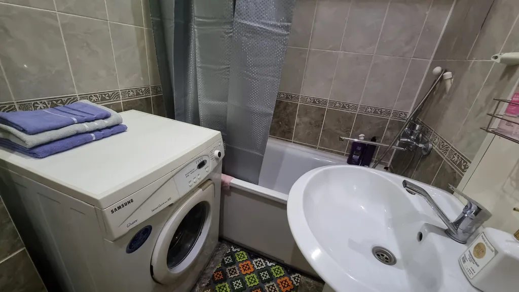 Квартира Уютная двухкомнатная квартира в центре города — Элиста