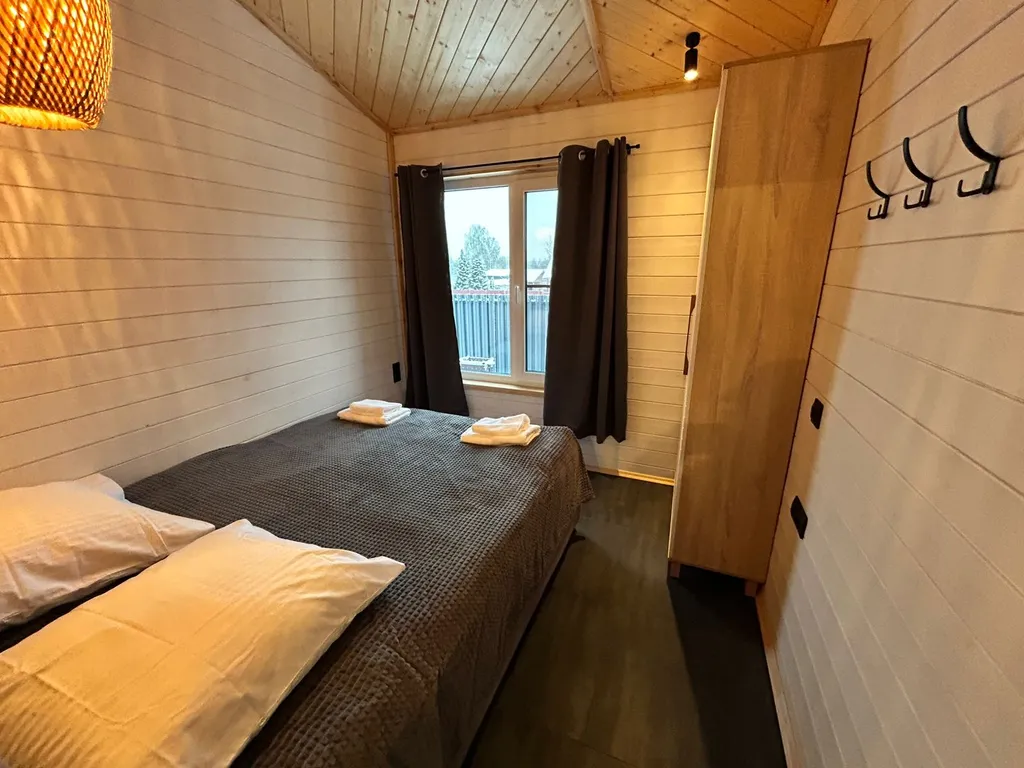 Коттедж Четырехместный коттедж — Светлое