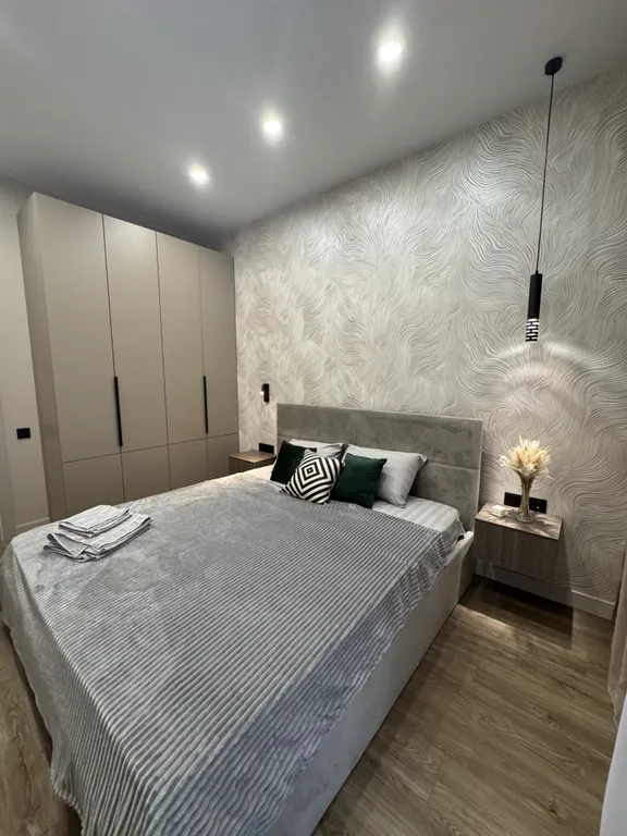 Уютная 2-комнатная квартира-студия — аренда посуточно в Новосибирск