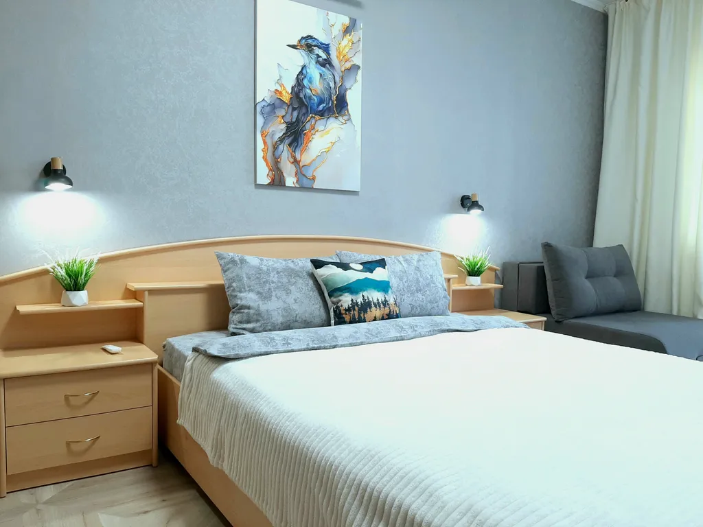 Большая квартира с отдельной кухней в тихом центре