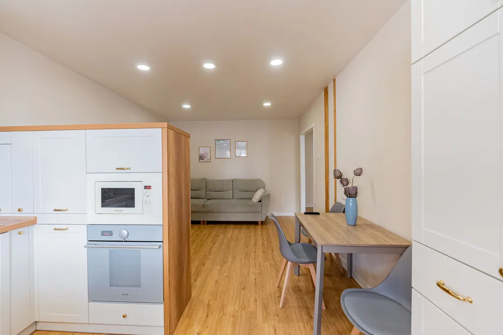 Красивая евротрешка в отличном районе