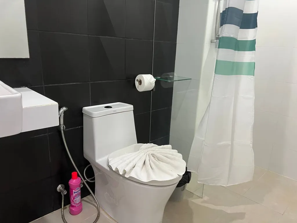 Ката Студия  после ремонта с отличным видом на сад в Ozone